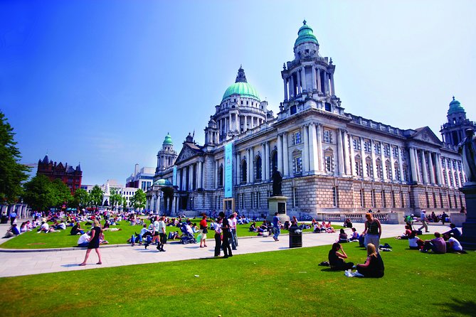 2-Day Northern Ireland Rail Tour: Belfast, Antrim Coast, and Giant's Causeway - The return journey needs close attention