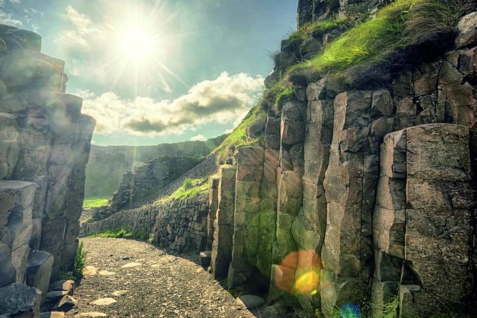 2-Day Northern Ireland Tour from Dublin Including Belfast and Giants Causeway - What this two-day Northern Ireland tour actually gives you