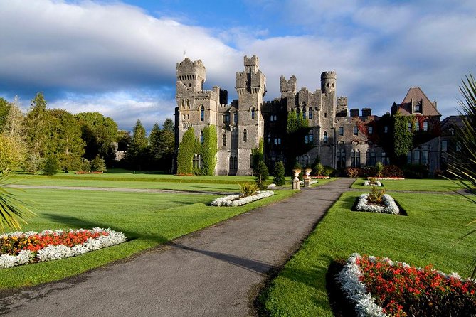 2-Day Western Ireland Tour from Dublin:Including Galway and Cliffs of Moher - Ninety minutes at the Cliffs of Moher