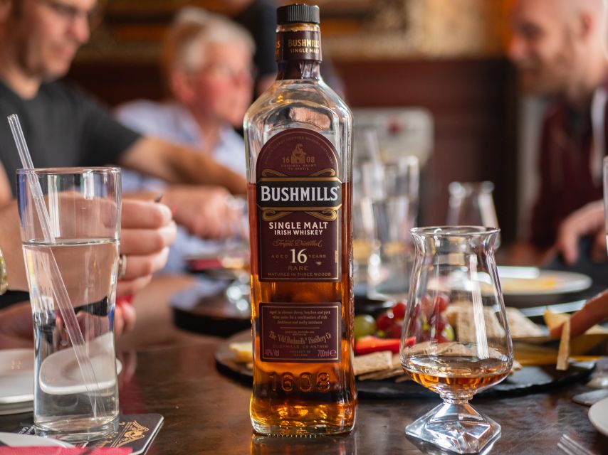 2-Hour Deluxe Whiskey & Food Tasting - The Palace Bar and Dublins literary side