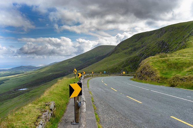 3-Day Blarney Castle, Ring of Kerry, & Cliffs of Moher Rail tour - Who gets the best value from this tour?