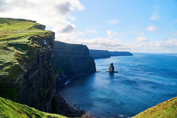 3-Day Blarney Castle, Ring of Kerry, & Cliffs of Moher Rail tour - Day two: the Ring of Kerry by coach