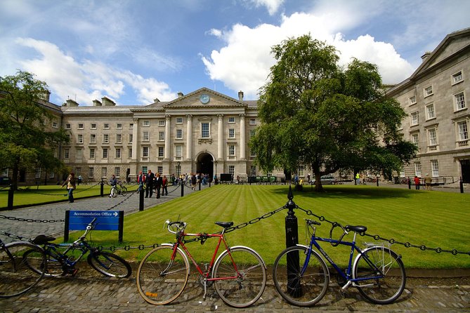 90 Minute Dublin Walking tour and Sightseeing tips - Temple Bar advice beyond the painted signs