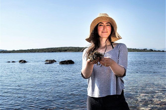 Abalone farm tour and tasting with coastal seaweed walk. Guided. 2 hours - Is the $108.79 price good value?