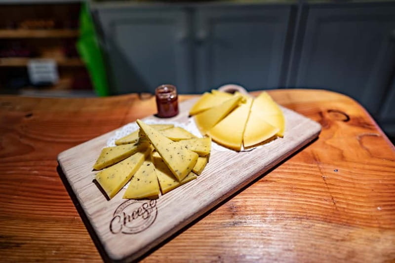 Ballyvaughan: Aillwee Burren Experience Entry Ticket - Burren Gold cheese, fudge, and a practical food stop