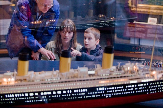 Belfast Day Tour From Dublin: Including Titanic Experience - What the day feels like on the ground