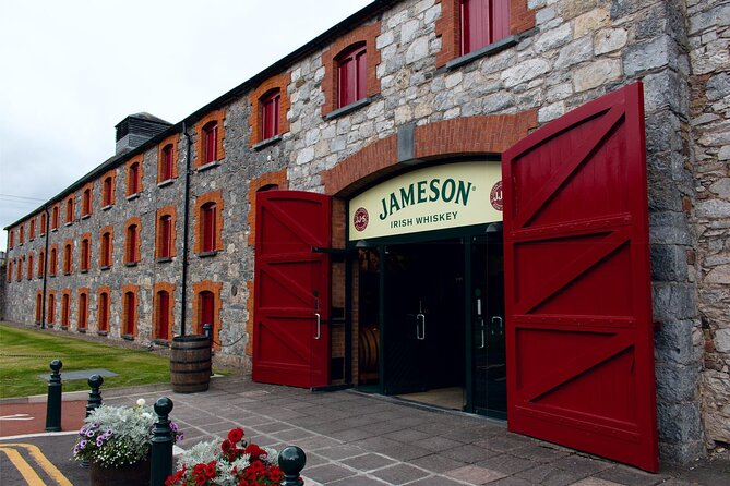 Blarney Castle Cork City and Jameson Distillery Small groups - The day at a glance: Cobh to Blarney, Cork, and Midleton