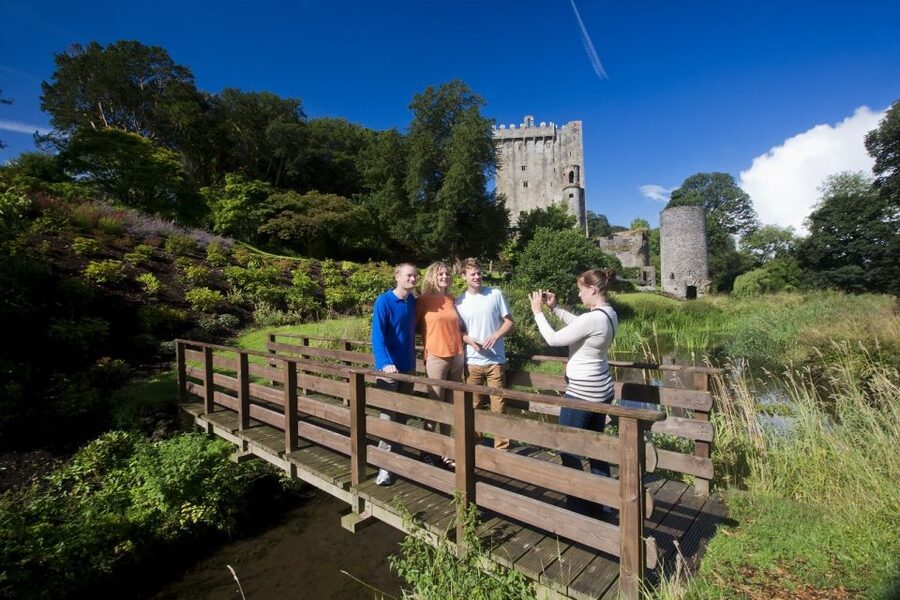 Blarney Castle Full-Day Tour from Dublin - How the guides affect the experience