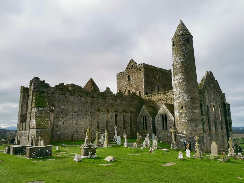 Blarney Castle: Private Guided Day Tour from Dublin - Cork City and the English Markets
