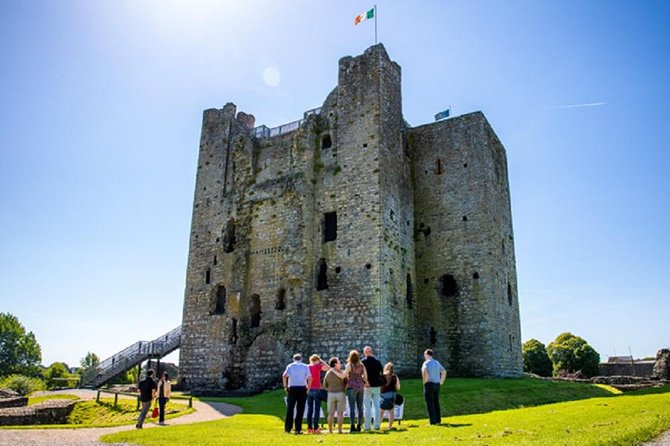 Celtic Boyne Valley & Ancient Sites Day Tour From Dublin - What the guide adds to the day
