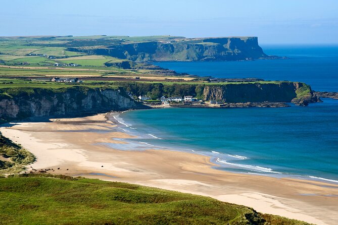 Chauffeur Giants Causeway & Belfast Private Day Tour From Dublin - The Causeway Coast is more than a transfer