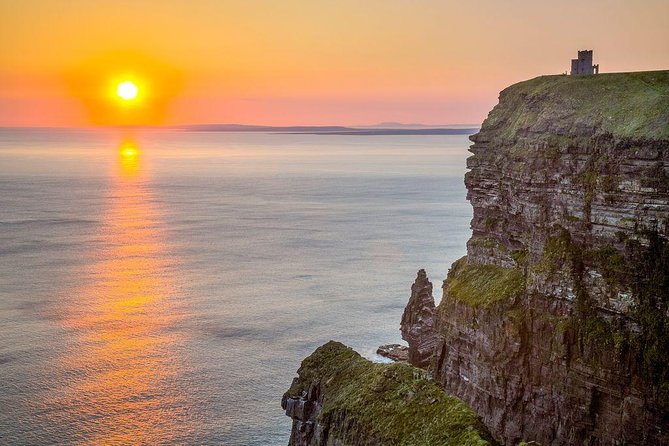 Cliffs of Moher Day Tour from Limerick: Wild Atlantic Way - Ninety minutes at the Cliffs of Moher