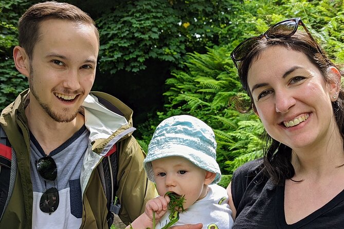 Coastal Foraging and Folklore Tour - A marine biologist brings a useful perspective