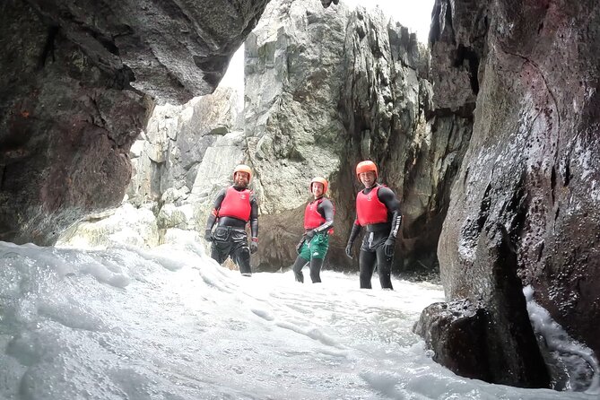 Coasteering on Irelands Wild Atlantic Way - Key points to know before booking