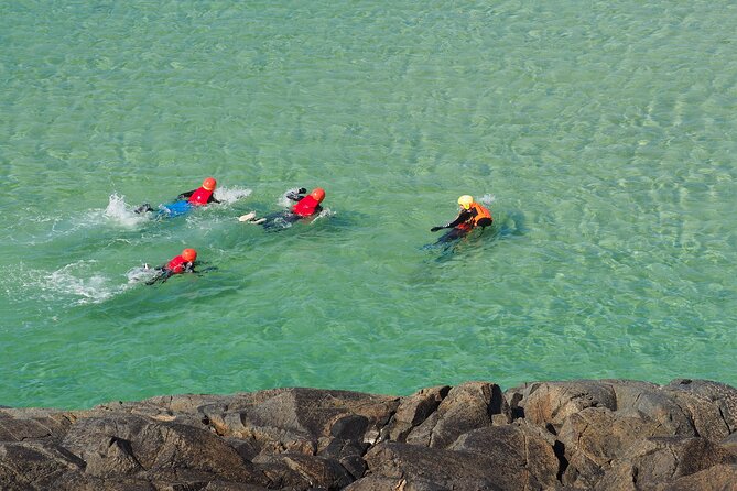 Coasteering on Irelands Wild Atlantic Way - Starting with swimming and coastal movement
