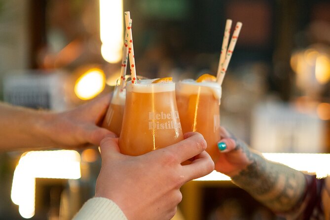 Cocktail Masterclass & Distillery Tour Combo - A welcoming first drink before the tour