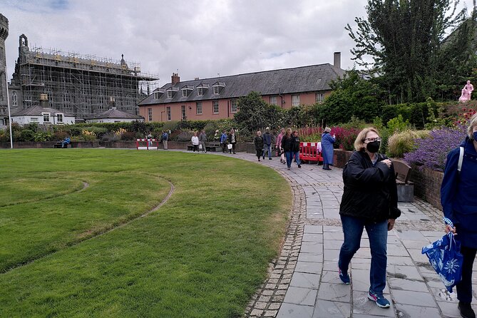 Complete tour of Dublin in Italian - Dublin Castle and Victoria Gardens from outside