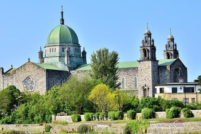 Connemara and Galway Private Chauffeur 2 Days Tour from Dublin - Sean’s Bar on the return journey