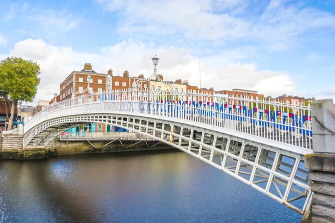 Cupid’s Trail: Romantic Puzzle Quest in Dublin - The Irish Whiskey Museum is a stop, not a whiskey tasting