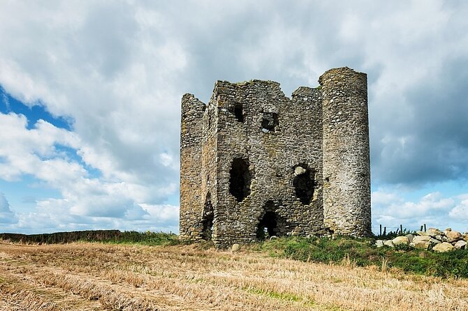 DAY TOUR: Highlights of Derry and Donegal - A Quieter Hour in Buncrana’s Swan Park