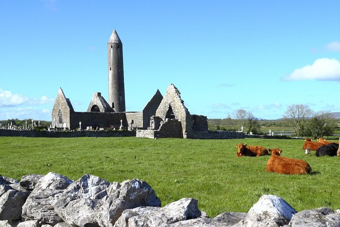 Day trip to Cliffs of Moher & Bunratty Castle and Ennis - Galway in 80 minutes