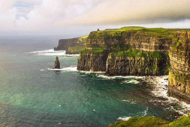 Day trip to Cliffs of Moher & Bunratty Castle and Ennis - The Cliffs of Moher in 90 minutes