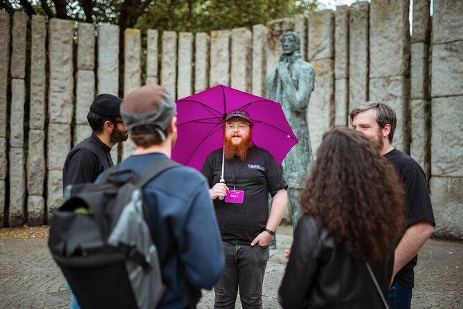 DayTripper Dublin: A Guided City Walking Tour - A quick walk through Temple Bar