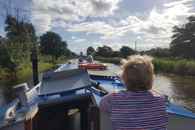 Digby Lock Cruise - Explore Ireland's Historic Grand Canal. - The Leinster Aquaduct stop explains why the canal matters