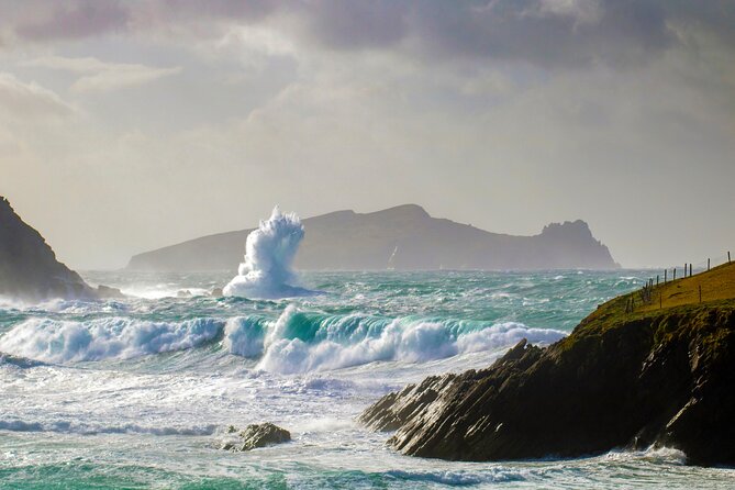 Dingle Peninsula Guided Walking Tour - How the guides shape the morning