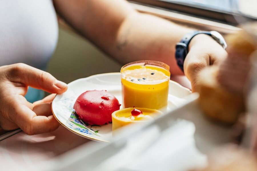 Dublin: Afternoon Tea Vintage Bus Tour - How the 75 minutes usually feels