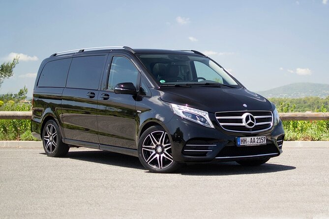 Dublin Airport (DUB) Private Transfer to Dublin City Centre - What the Dublin Airport to city-centre ride is really for