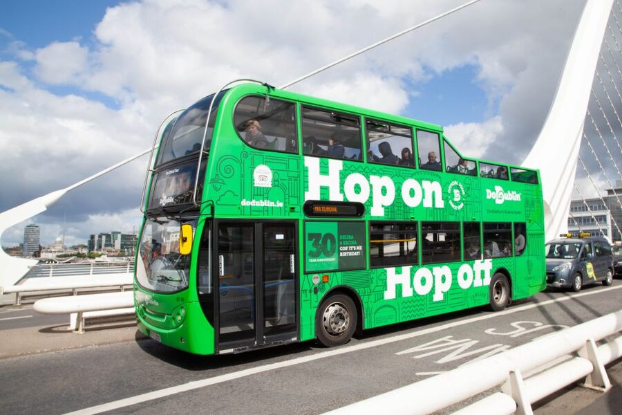 Dublin: Airport Transfer and Hop-On Hop-Off Bus Ticket - What the guides add to the ride