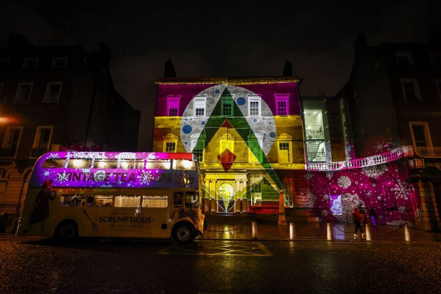 Dublin: Christmas Lights Festive Bus Tour with Afternoon Tea - A Christmas bus ride with a proper meal