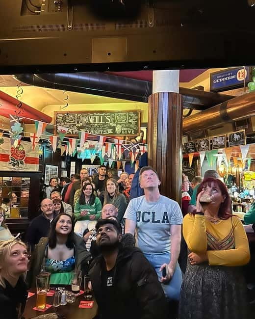 Dublin: City Pub Crawl Experience - Ending at D Two for dancing