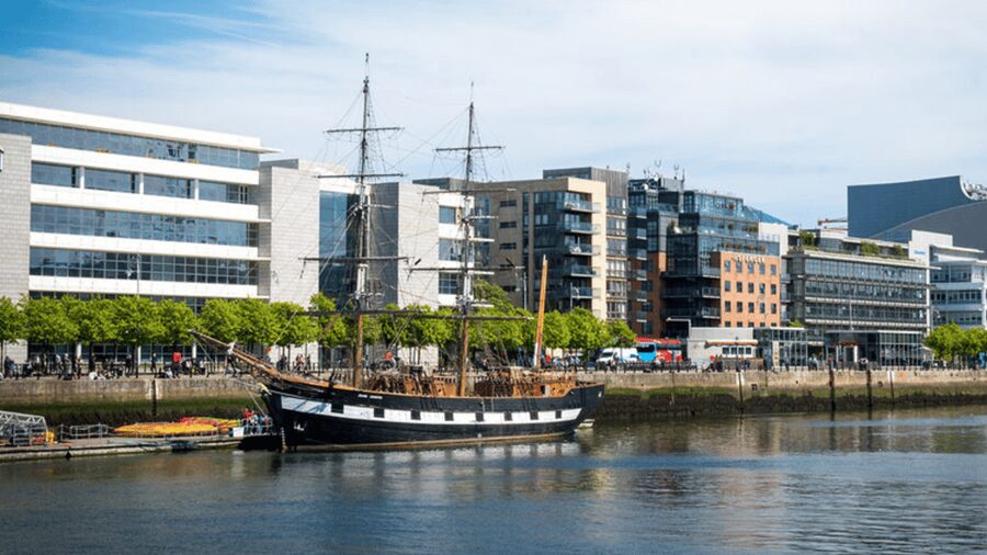 Dublin: EPIC Museum and Jeanie Johnston Entry Ticket - Why the two-part format works