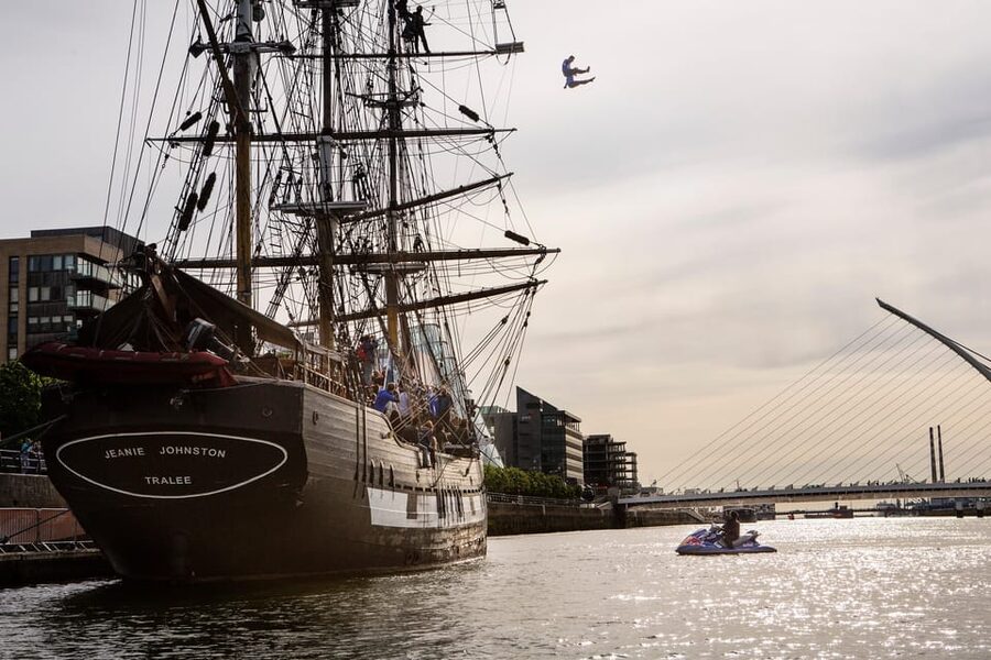Dublin: EPIC Museum and Jeanie Johnston Entry Ticket - Crossing from shipboard history to EPIC