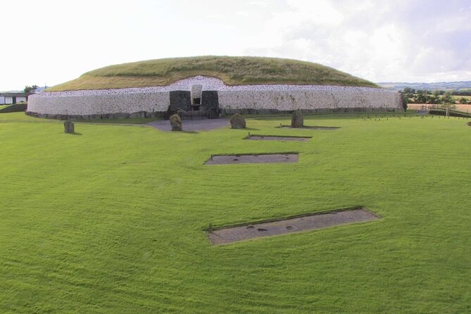 Dublin Full-Day Tour through Boyne Valley - Trim Castle and the medieval finish