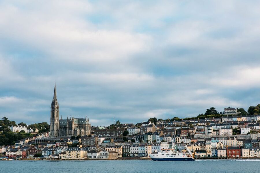 Dublin: Full-Day Tour to Cork, Cobh and Blarney Castle - Why the guides matter on this particular tour