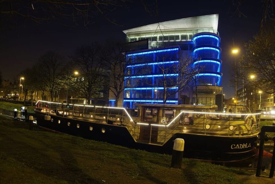 Dublin: Grand Canal Cruise with Dinner - A gentle route through Dublin’s canal