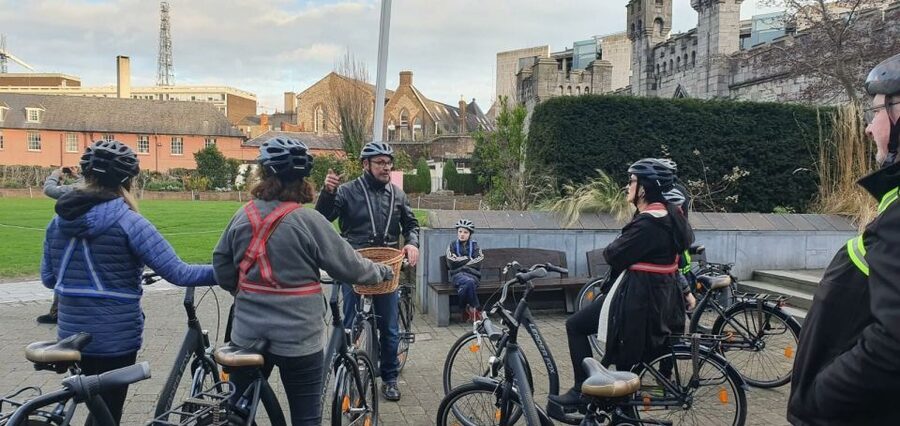 Dublin: Guided Bike & E-Bike Tour - Starting near Whitefriar Place