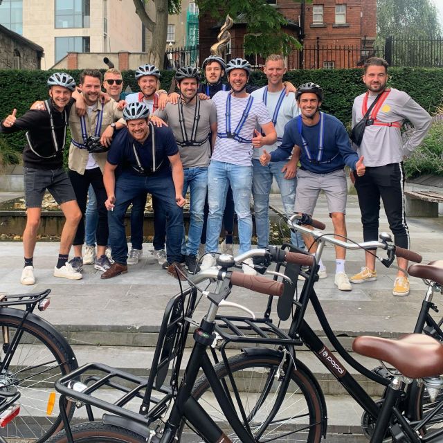 Dublin: Guided Bike & E-Bike Tour - Riding through Dublin city traffic