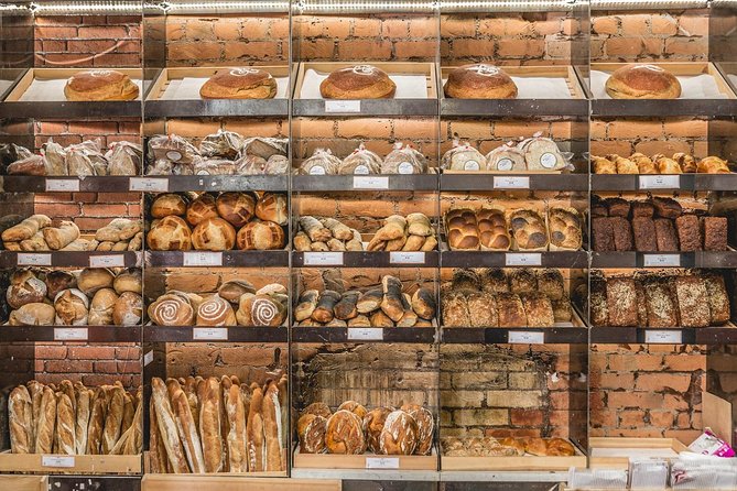Dublin Historical Centre Food Tour with 8 Food Tastings & Drinks - Lunch in Temple Bar, without the usual guesswork