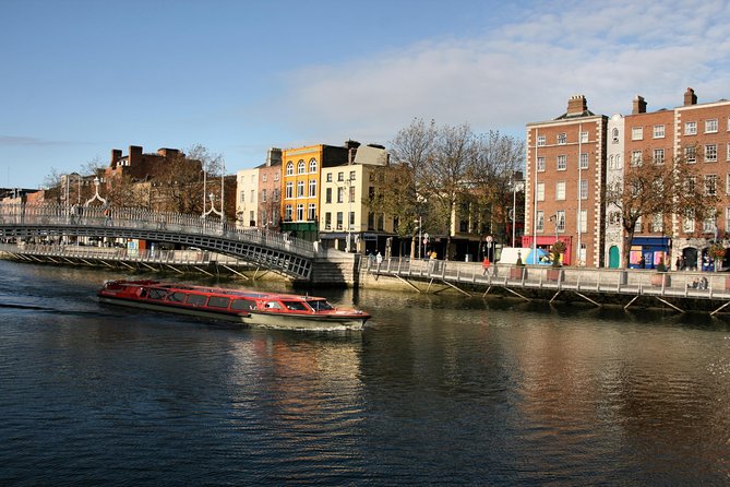 Dublin Hop-on Hop-off Bus Tour - Live Tour auf Deutsch - Teeling Whiskey and Guinness Storehouse