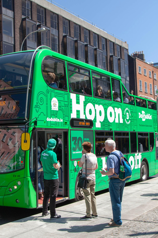 Dublin: Hop-on Hop-off Tour with Live German Commentary - Key points to know before you board