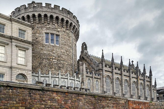 Dublin, in a day, on foot. History, culture & architecture! - A private day that gives Dublin some shape