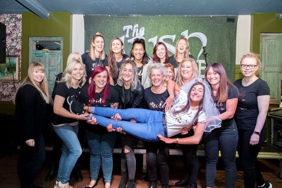 Dublin: Irish Music and Dance Show with Dance Lesson - Live songs, Irish steps, and audience participation