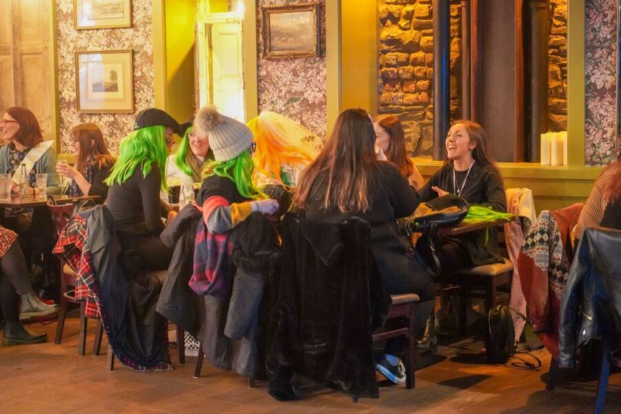 Dublin: Irish Music and Dance Show with Dance Lesson - The dance lesson: simple steps, plenty of laughter