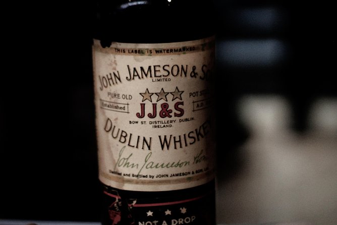 Dublin Jameson Distillery and Guinness Storehouse Guided Tour - Two famous Dublin drinks in one half-day