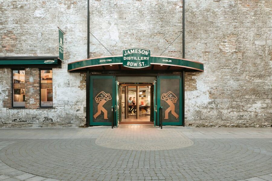 Dublin: Jameson Distillery Whiskey Cocktail-Making Class - What the cocktail book adds