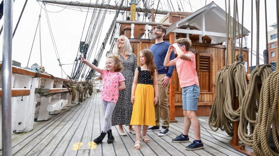 Dublin: Jeanie Johnston Tall Ship Irish Famine History Tour - Why the 50-minute length works
